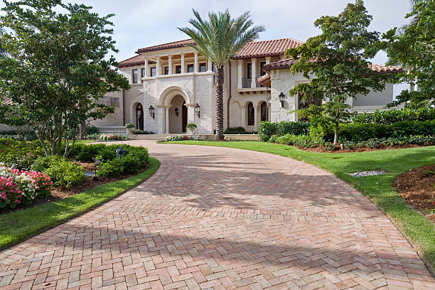 Best Interlocking Driveway Pavers  in Barrington, IL